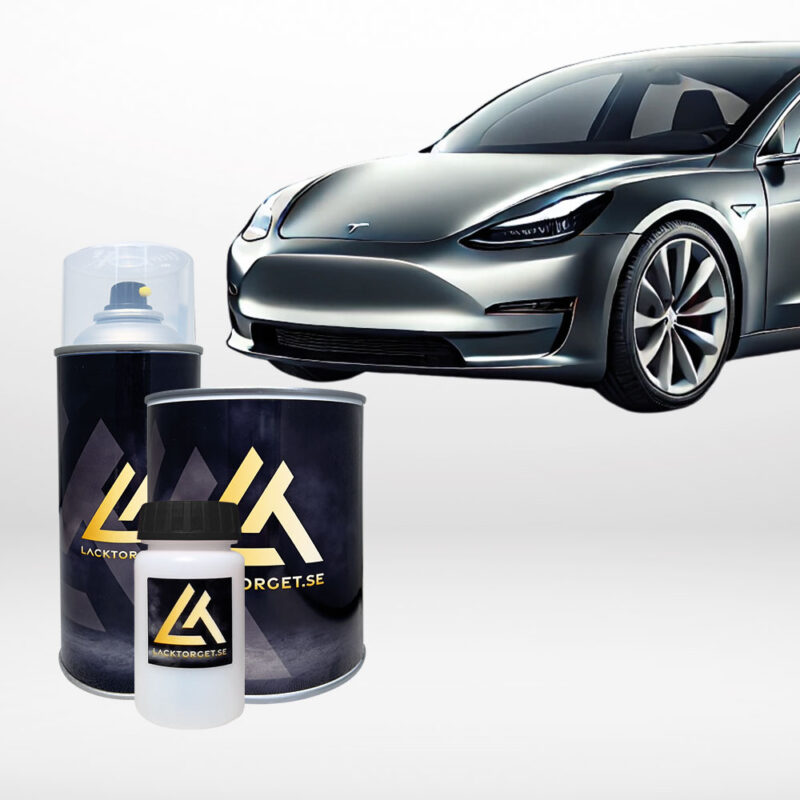 Tesla med Steel grey kulör. Färgkod PMNG i sprayburk, lackstift samt lösvikt.