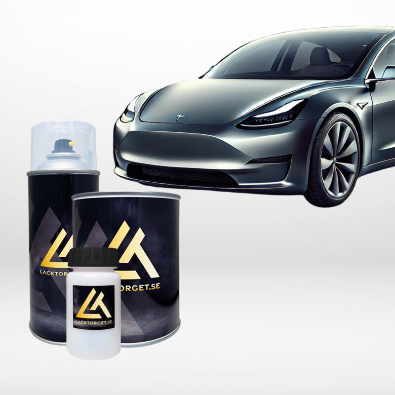 Tesla med Stealth grey kulör. Färgkod PMNG i sprayburk, lackstift samt lösvikt.