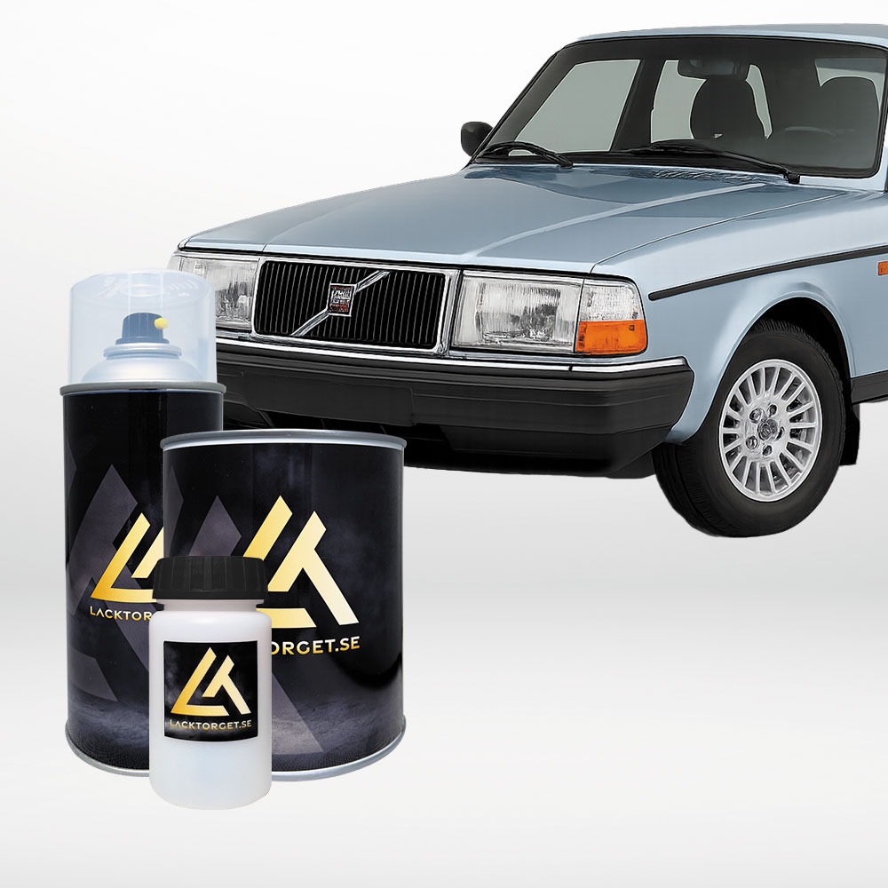 Volvo med Light Blue kulör. Färgkod 592 i sprayburk, lackstift samt lösvikt.